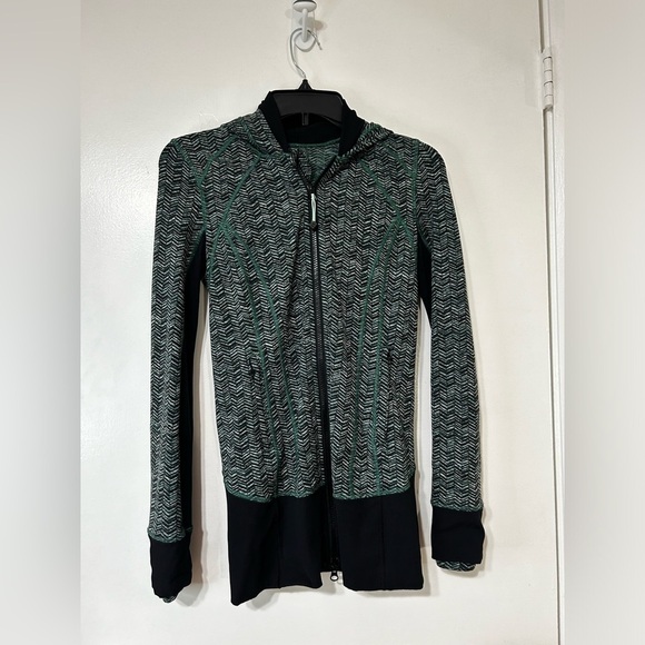 Lululemon Daily Practice Jacket Athleisure Training Sea Mist Deep Green Size 4 - Picture 3 of 16